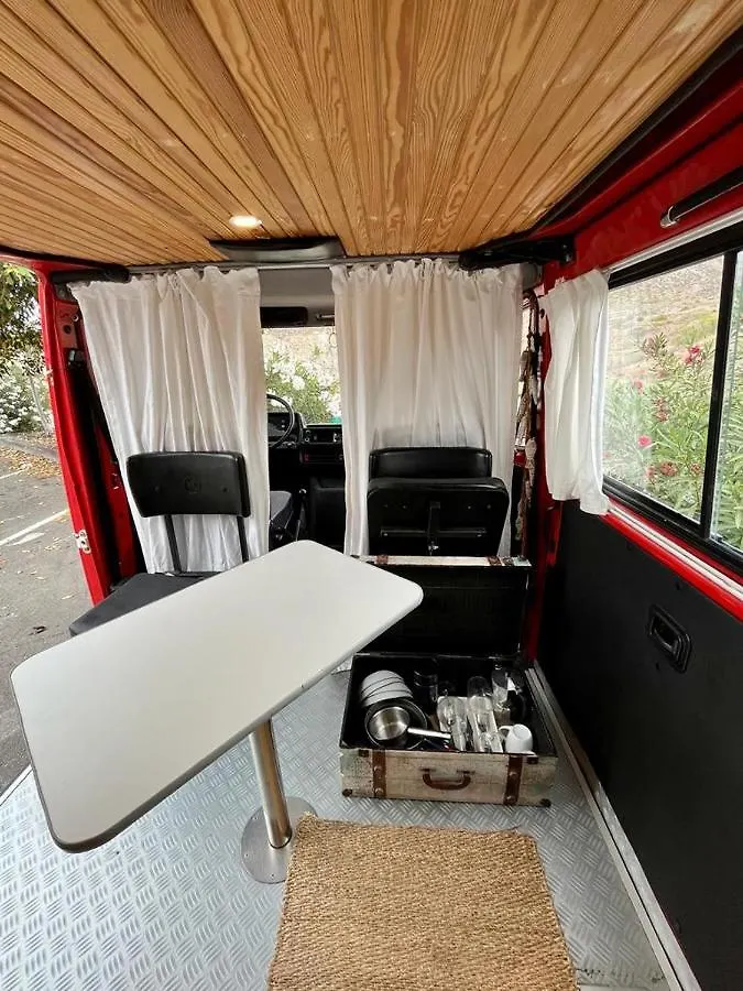 Conny, A Mercedes Firefighter Camper Van لوس كريستيانوس 0*,