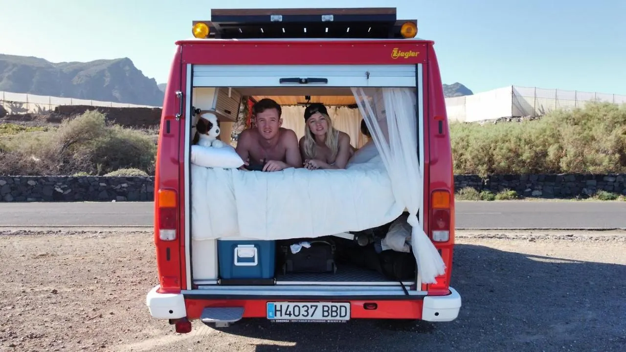Conny, A Mercedes Firefighter Camper Van لوس كريستيانوس